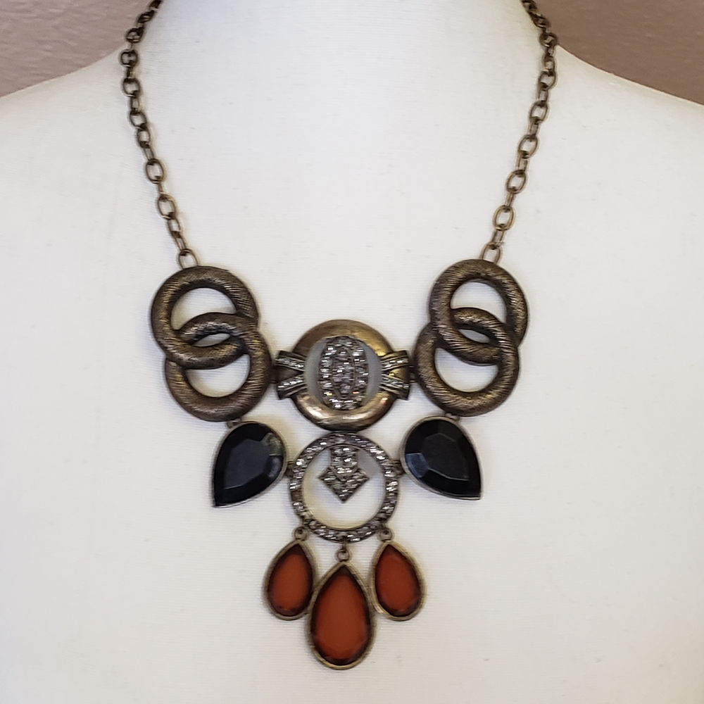 Elegant  Statement Necklace